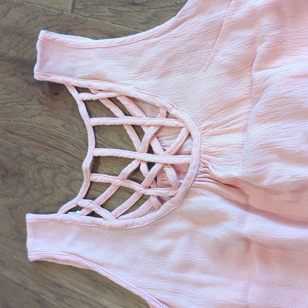 Flowy Summer Top - Picture 2 of 2